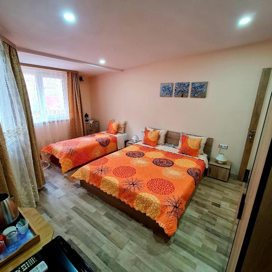Fema Guest House Balchik Exterior photo