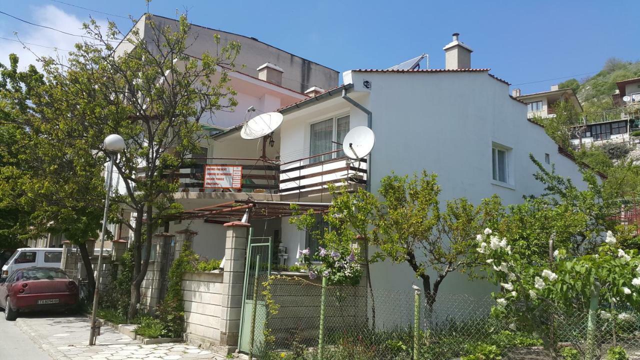 Fema Guest House Balchik Exterior photo